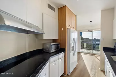 2201 N Central Avenue #5-E, Phoenix, AZ 85004 - Photo 15