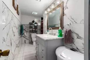 7136 W Westview Dr, Phoenix, AZ 85033 - Photo 15