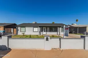 7136 W Westview Dr, Phoenix, AZ 85033 - Photo 1