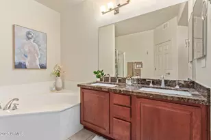 5450 E Deer Valley Dr, Phoenix, AZ 85054 - Photo 13