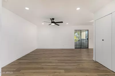 5207 N 24th Street #201, Phoenix, AZ 85016 - Photo 3
