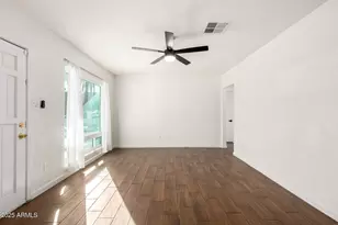 9222 S Montezuma St, Phoenix, AZ 85041 - Photo 11