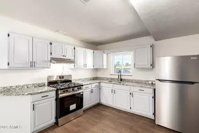 9222 S Montezuma Street, Phoenix, AZ 85041 - Photo 15