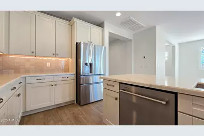 17864 W Thistle Landing Drive, Goodyear, AZ 85338 - Photo 9