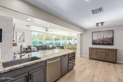 3845 E Glenrosa Avenue, Phoenix, AZ 85018 - Photo 15