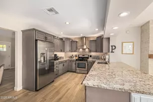 3845 E Glenrosa Ave, Phoenix, AZ 85018 - Photo 13