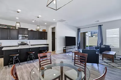 10104 E Nichols Avenue, Mesa, AZ 85209 - Photo 11