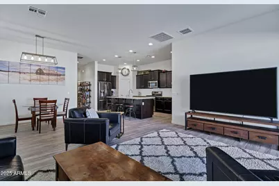 10104 E Nichols Avenue, Mesa, AZ 85209 - Photo 11