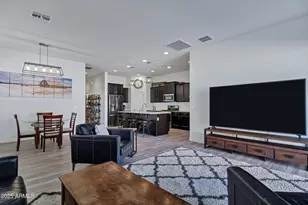 10104 E Nichols Ave, Mesa, AZ 85209 - Photo 11