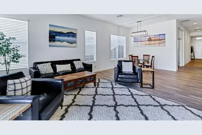 10104 E Nichols Avenue, Mesa, AZ 85209 - Photo 7