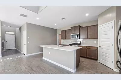 8851 S 165th Avenue, Goodyear, AZ 85338 - Photo 7