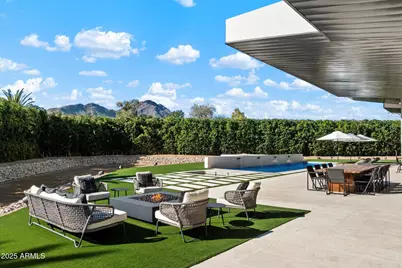 5517 N 68th Place, Paradise Valley, AZ 85253 - Photo 1