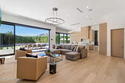 5517 N 68th Place, Paradise Valley, AZ 85253 - Photo 5