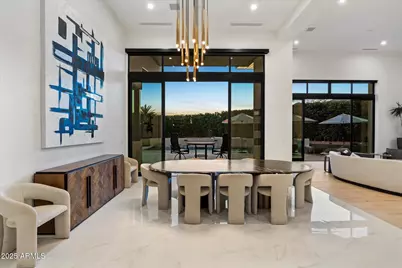 5517 N 68th Place, Paradise Valley, AZ 85253 - Photo 13