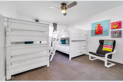 8614 E Monterey Way, Scottsdale, AZ 85251 - Photo 13