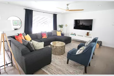 8614 E Monterey Way, Scottsdale, AZ 85251 - Photo 45