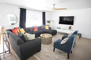 8614 E Monterey Way, Scottsdale, AZ 85251 - Photo 45