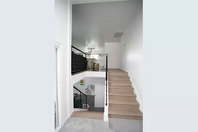 8614 E Monterey Way, Scottsdale, AZ 85251 - Photo 37