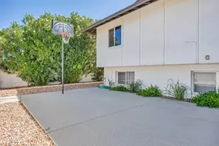 8614 E Monterey Way, Scottsdale, AZ 85251 - Photo 23