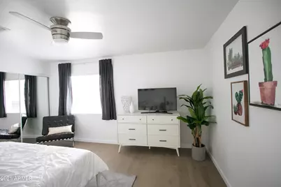 8614 E Monterey Way, Scottsdale, AZ 85251 - Photo 51