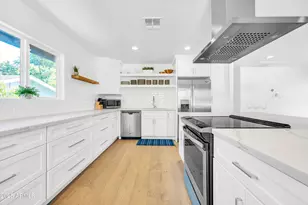 8614 E Monterey Way, Scottsdale, AZ 85251 - Photo 9