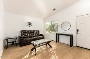 45242 W Sage Brush Dr, Maricopa, AZ 85139 - Photo 3