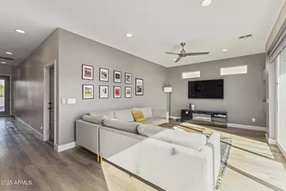 2315 E Pinchot Avenue #113, Phoenix, AZ 85016 - Photo 13