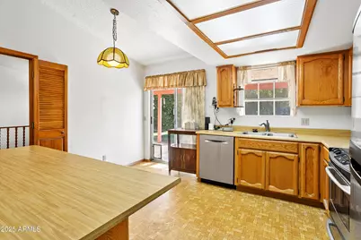 451 E San Remo Avenue, Gilbert, AZ 85234 - Photo 11