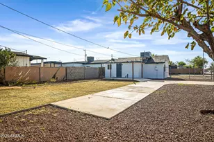 398 W Fairview St, Chandler, AZ 85225 - Photo 19