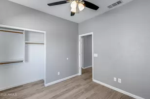 4043 W Desert Hollow Dr, Phoenix, AZ 85083 - Photo 19