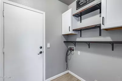 4043 W Desert Hollow Drive, Phoenix, AZ 85083 - Photo 17