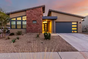 1115 E Paseo Way, Phoenix, AZ 85042 - Photo 1