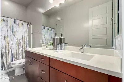 1115 E Paseo Way, Phoenix, AZ 85042 - Photo 29
