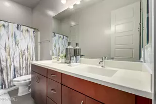 1115 E Paseo Way, Phoenix, AZ 85042 - Photo 29