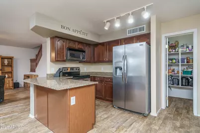 17224 W Statler Street, Surprise, AZ 85388 - Photo 9