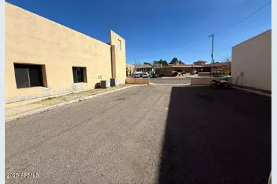 936 F Avenue #B, Douglas, AZ 85607 - Photo 5