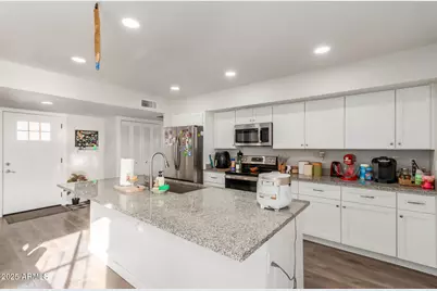 4023 W San Miguel Avenue, Phoenix, AZ 85019 - Photo 9