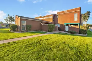 2692 E Silk Oak Dr, Tempe, AZ 85288 - Photo 13
