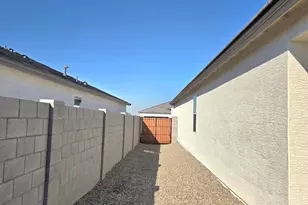 12569 W Chase Ln, Avondale, AZ 85323 - Photo 15