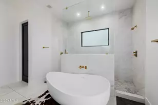 8533 E Avalon Dr, Scottsdale, AZ 85251 - Photo 29