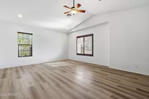 2218 E Brooks Farm Rd, Gilbert, AZ 85298 - Photo 31