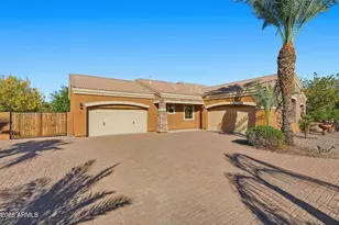 2218 E Brooks Farm Rd, Gilbert, AZ 85298 - Photo 7