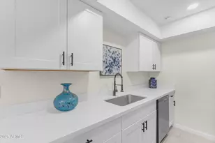 286 W Palomino Dr, Chandler, AZ 85225 - Photo 9