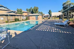 286 W Palomino Dr, Chandler, AZ 85225 - Photo 21