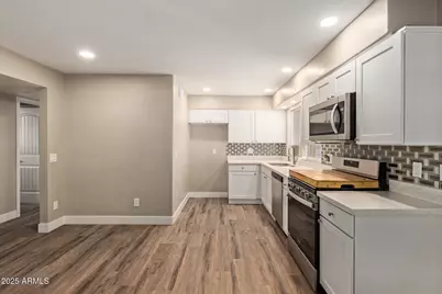 3829 W Caribbean Lane, Phoenix, AZ 85053 - Photo 13