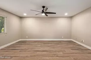 3829 W Caribbean Ln, Phoenix, AZ 85053 - Photo 11