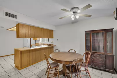 2812 E Concho Avenue, Mesa, AZ 85204 - Photo 13