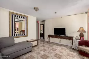 4025 N 59th Dr, Phoenix, AZ 85033 - Photo 5