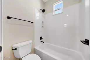 2909 N 48th St, Phoenix, AZ 85018 - Photo 31