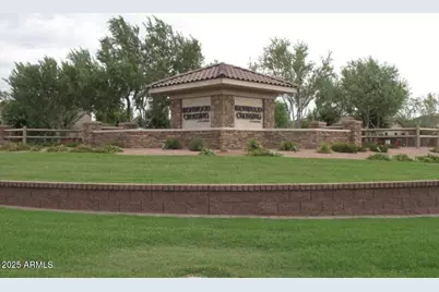 538 W Gum Tree Avenue, San Tan Valley, AZ 85140 - Photo 41